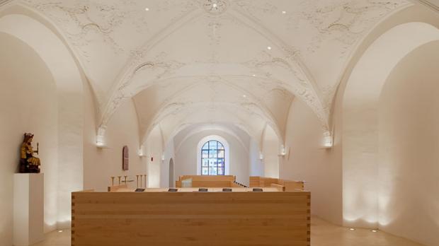 Chorkapelle im Stift Wilten erleuchtet im neuen Glanz