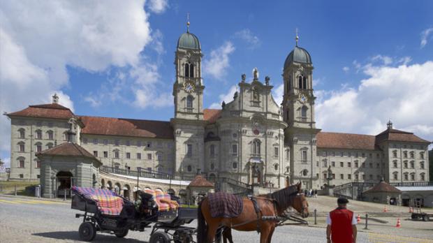 Klosterkirche Einsiedeln ist die bekannteste Barockkirche der Schweiz und Wallfahrtsort