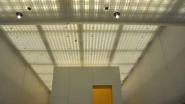 Eine revolutionäre Lichtdecken-Lösung hat das Team der Bergischen Universität Wuppertal für sein Solar-Haus konzipiert, das beim „Solar Decathlon Europe 2010“ den sechsten Rang erreichte. Die Rossoacoustic CP30 Lichtdecke ist mit LED.next-Modulen hinterlegt. Foto: Nimbus-Group