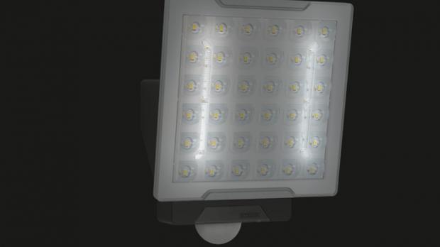 Xled Pro Sensor-LED-Strahler von Steinel Professional
