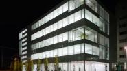 ... und des Maki Office Buildings auf dem Novartis Campus in Basel. Und auch der IALD würdigt das Maki Office Building mit einem Award of Merit bei der diesjährigen Vergabe der International Lighting Design Awards in Las Vegas. Foto: Lukas Roth