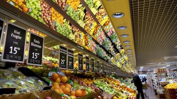 PLUS, eine Lebensmittelkette in den Niederlanden, konnte ihren Umsatz um fünf Prozent steigern. Erreicht wurde dies mit einem interaktiven Beleuchtungskonzept, dass sich im Verlauf des Tages verändert.
