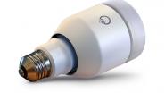 LIFX ist eine WLAN-fähige, energieeffiziente Multifarb-LED-Lampe, die mit einem Smartphone gesteuert werden kann.