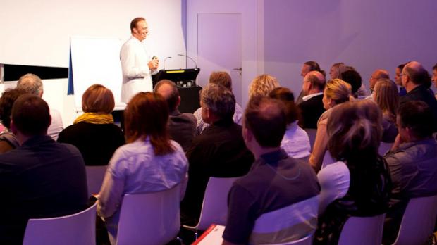 LK-AG veranstaltet Seminar »Licht, Medien & Markenkommunikation im digitalen Raum«
