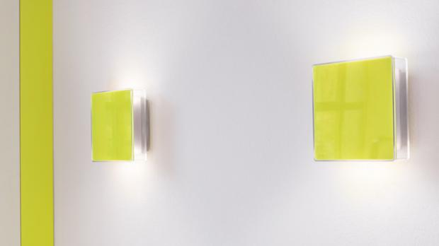 App Leuchte mit Plexiglas-Front: Fluoreszierend Grün 6C02 GT. Foto: Ingmar Kurth