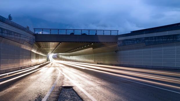 Industrie-, Straßen- und Tunnelbeleuchtung von Swareflex
