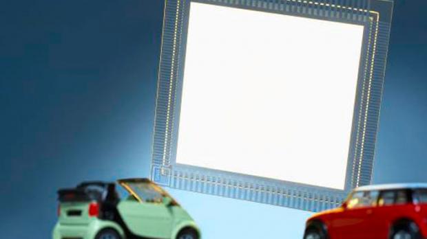 Weiße PIN-OLEDs mit hoher Energieeffizienz, langer Lebensdauer und exzellenter Lichtqualität