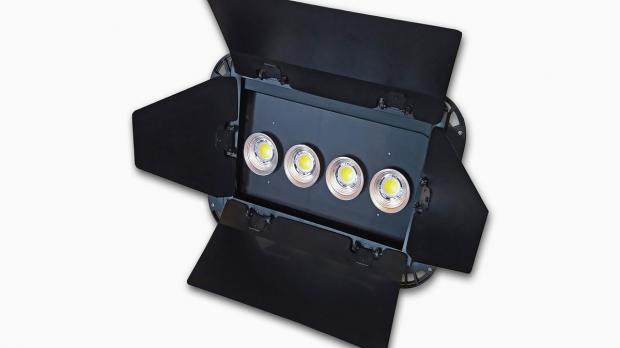 LED Weißlichtfluter FL2200 mit Torblende von Feiner Lichttechnik