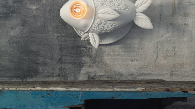 Keramik-Fisch Aprile mit leuchtendem Auge