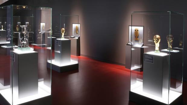 Deutsches Fußballmuseum Dortmund, Vitrine