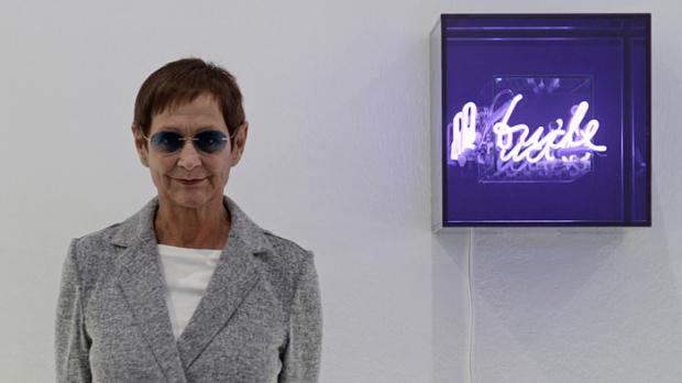 Die Künstlerin Brigitte Kowanz