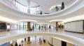 brillante Downlights und indirekte Beleuchtung
