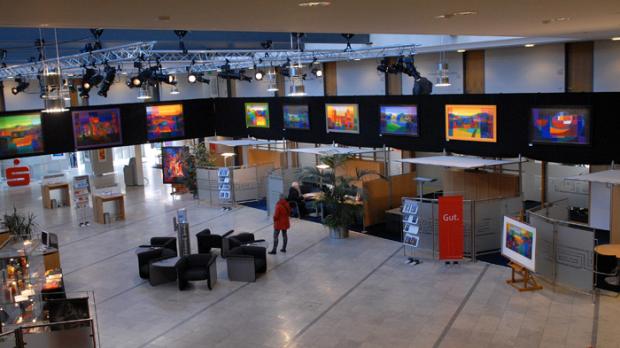Ausstellung mit Etc und Major Produkten beleuchtet Werke des niederländischen Malers Ton Schulten